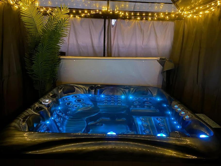 Апартаменты Secret Gem 1 Bed Garden Flat Private Luxury Hot Tub Борнмут Экстерьер фото