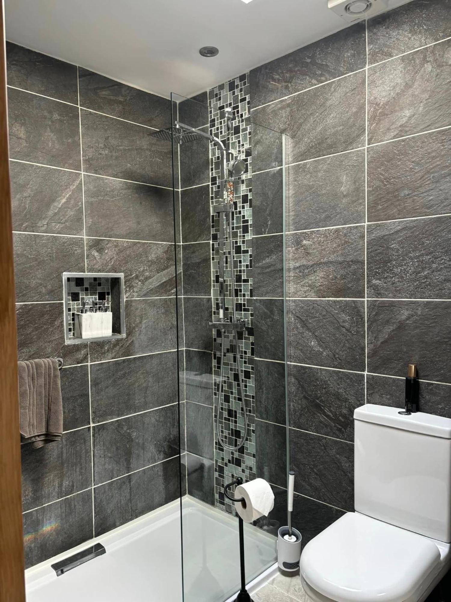 Апартаменты Secret Gem 1 Bed Garden Flat Private Luxury Hot Tub Борнмут Экстерьер фото